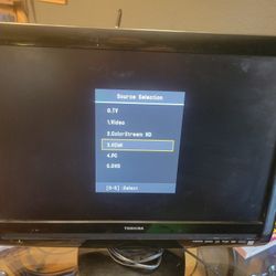 22" Toshiba LCD TV/DVD