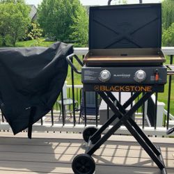 Blackstone 22” griddle W/hood & Flex fold Legs + Full Rhino Blue Rhino Propane Tank. 