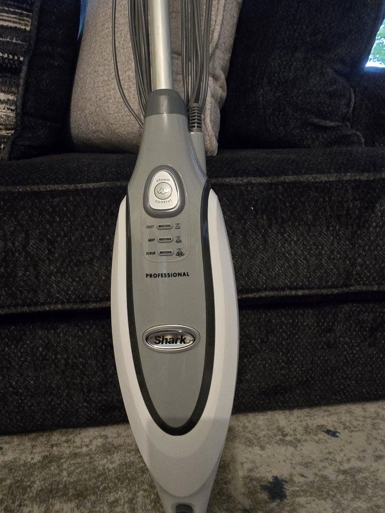 Shark Steamer