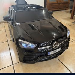 Toy Car Mercedes Good As New