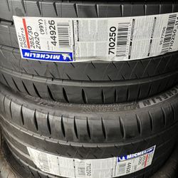 MICHELIN PILOT SPORT 4S 285/30Zr20 TIRES FOR SALE!!!!