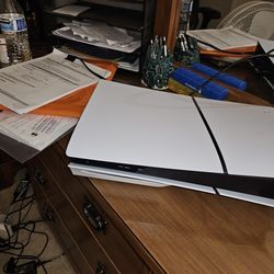 PS5 Slim With CD DRIVE