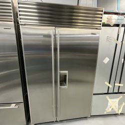 Sub-Zero 48” Built-In Side-by-Side Refrigerator & Freezer – Stainless Steel with Water & Ice Dispenser