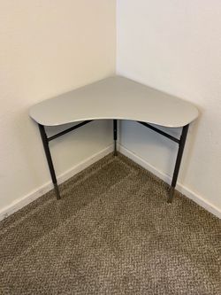 Hon SmartLink® Height Adjustable Triangle Kids / Teen / Student Desks