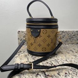Authentic, Real Louis Vuitton for Sale in Brentwood, PA - OfferUp