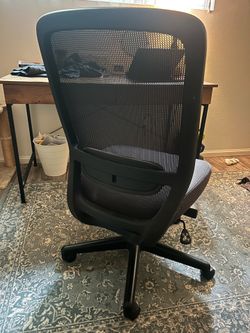 Office Chair | Rolling + Adjustable Height