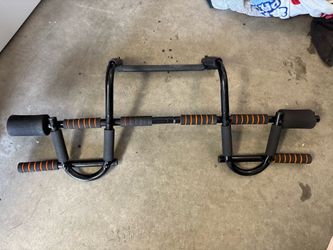 Pull up bar