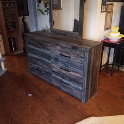 Mirror W. 6 Draws  Dresser