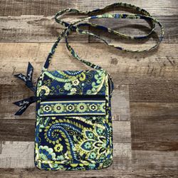Vera Bradley Quilted Small Crossbody Purse In The Rhythm & Blues Pattern EUC