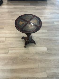 VTG Round Pedestal Accent Inlaid Wood Top Table (18” Diameter/ 25” Tall)