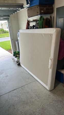 Queen box spring mattress