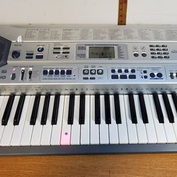 Casio LK-90TV Piano Keyboard 36 Light Up Key Lesson TV Karaoke 