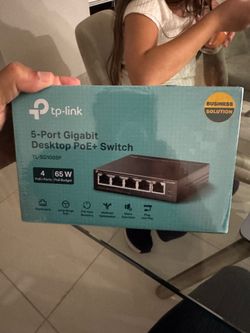 switch de red Gigabit con PoE+. TP Link