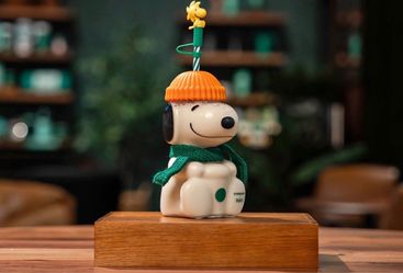 Starbucks Glass Snoopy Cup