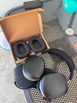 Apple AirPods Max Headphones Space Gray