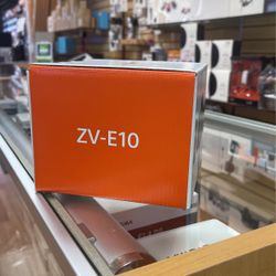 Sony ZV-E10 With 16-50mm Lens ( Us Warranty >>