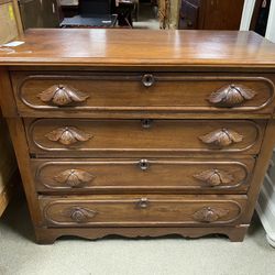 Vintage 4 Drawer Dresser w/ Victorian Pull Handles