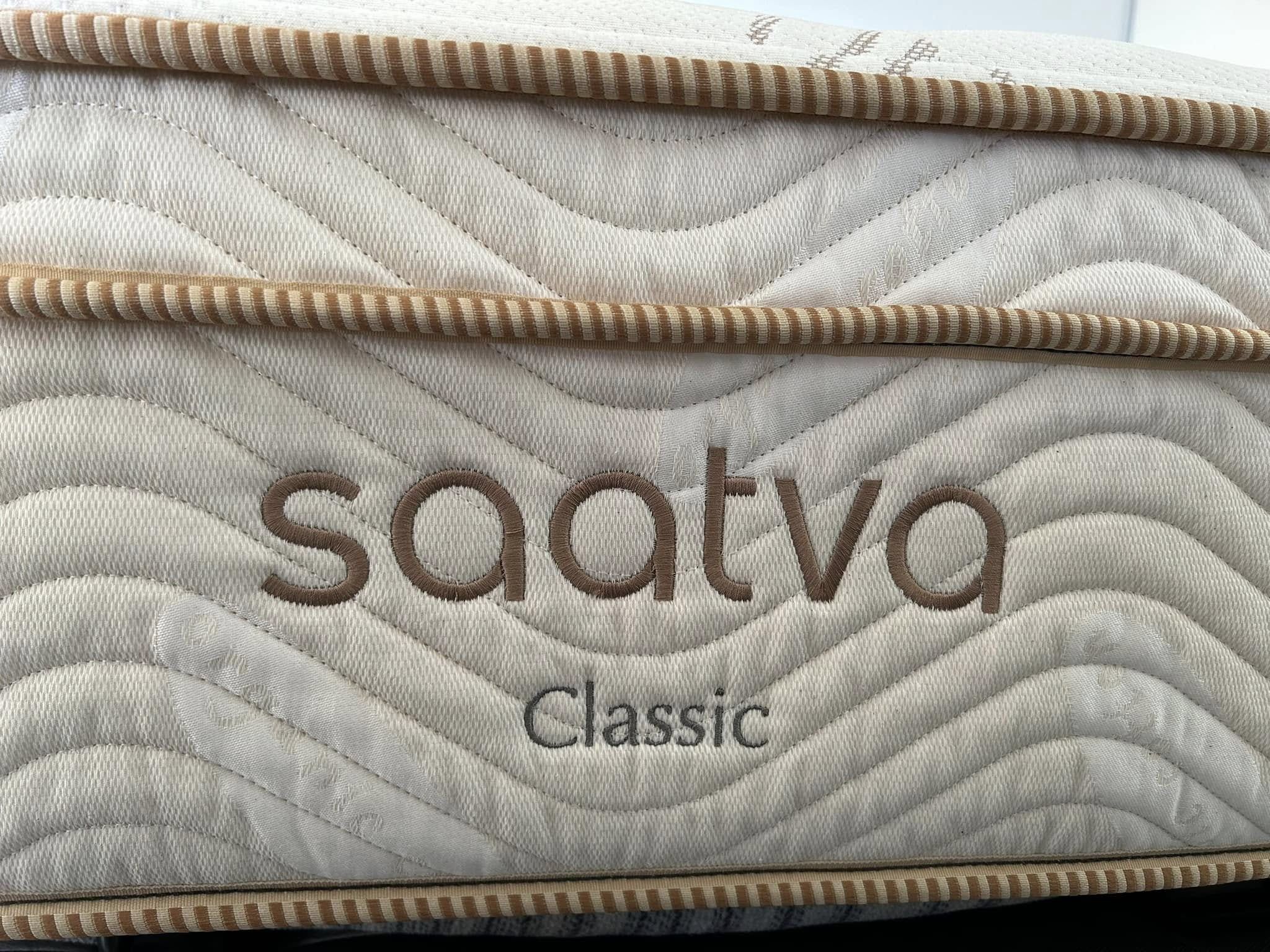 Saatva, Saatva Classic Mattress, Luxury Firm, 14.5", King, Like New