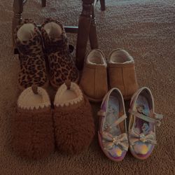 Toddler size 9 winter shoes