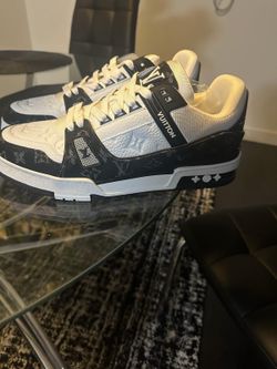 Louis Vuitton trainers size 9