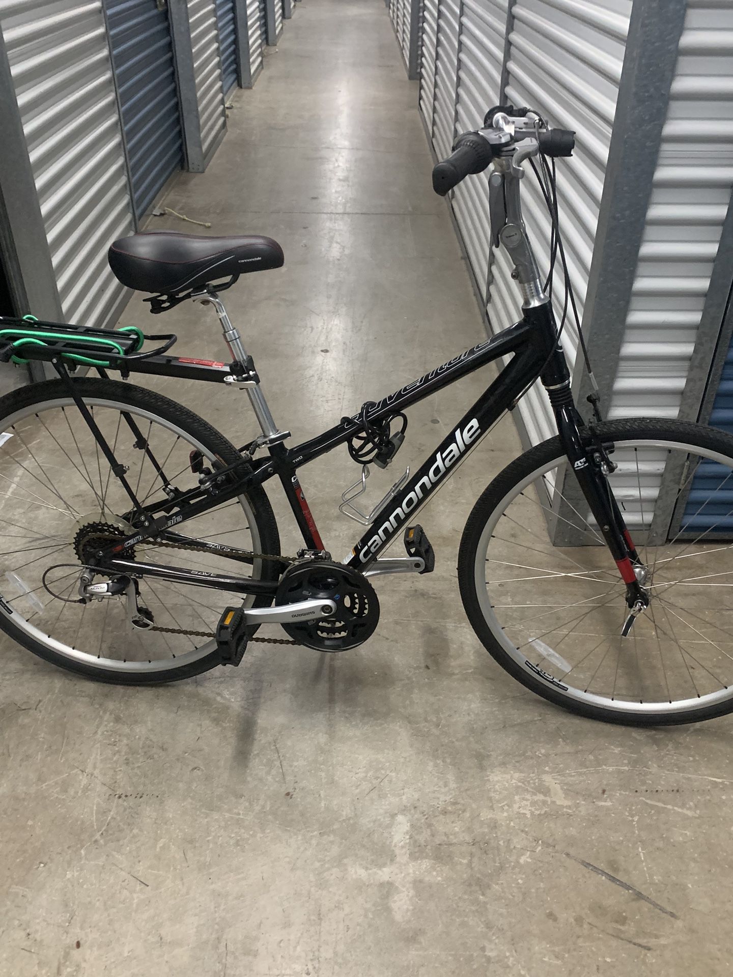 Cannondale Adventure Bicycle 🚴 Excellent Condition!