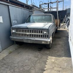 1984 Chevy 3500 Dually - Rust Frwe