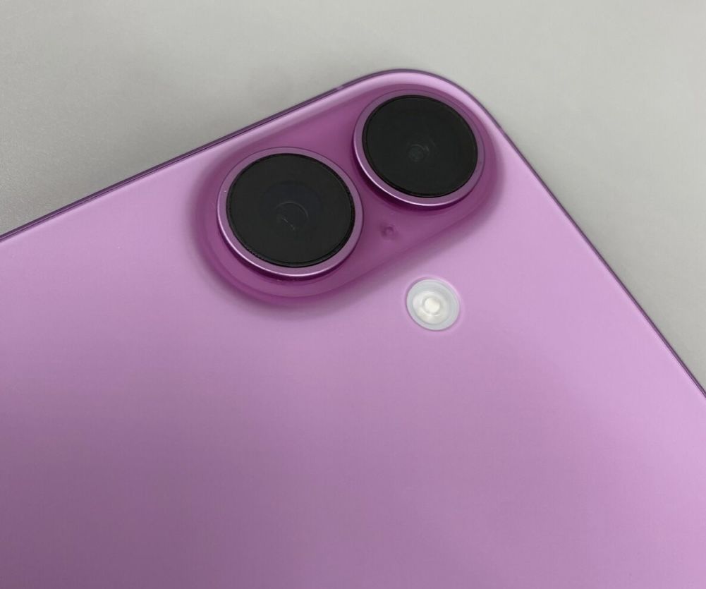 iPhone 16