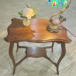 Antique American Tiger Oak Parlor Table Restored Beautiful From 1900 To 1920s 