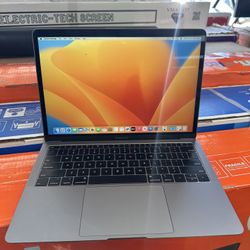 MacBook Air 2019 13” 8GB RAM 256GB Storage