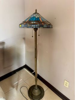 Stain glass floor lamp