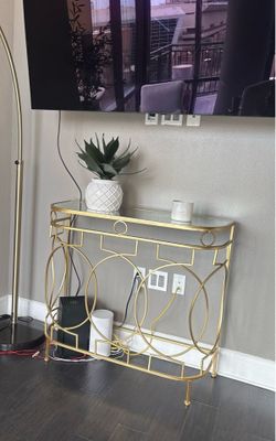 Gold mirror wall table