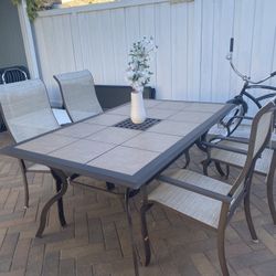 Hampton bay Table Set 