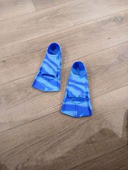 Size XXS Kids Swim Fins - Size 10/11