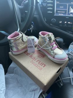 Baby Shoes Size 5 $15