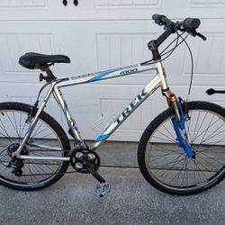 21.5" (54.5cm) Trek Alpha 4100 Bike ($80)