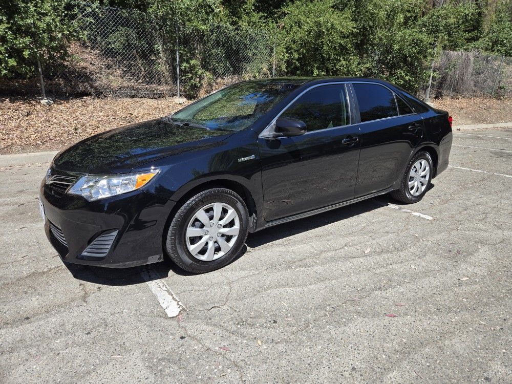 2014 Toyota Camry Hybrid