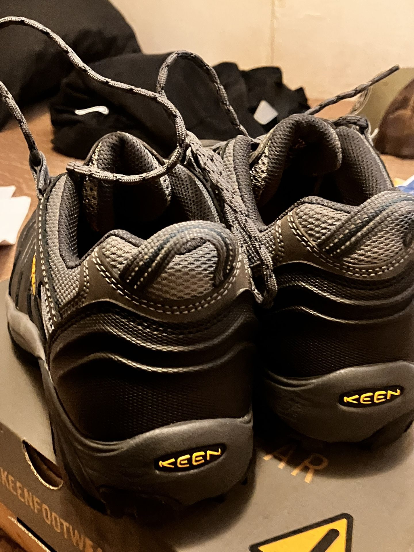Keen Utility Lansing Low
