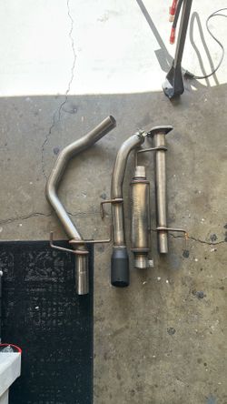 Flowmaster Flow FX Cat-Back Exhaust (5th Gen 4Runner)