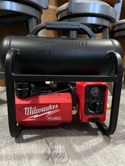 Milwaukee compressor
