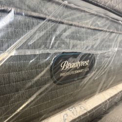 New Beauty Rest Queen Mattress
