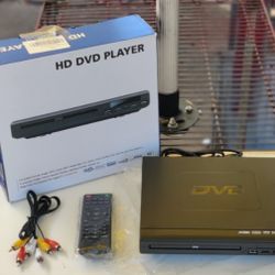 HD DVD Player With Remote Or CHX Brand New In The Box 20$