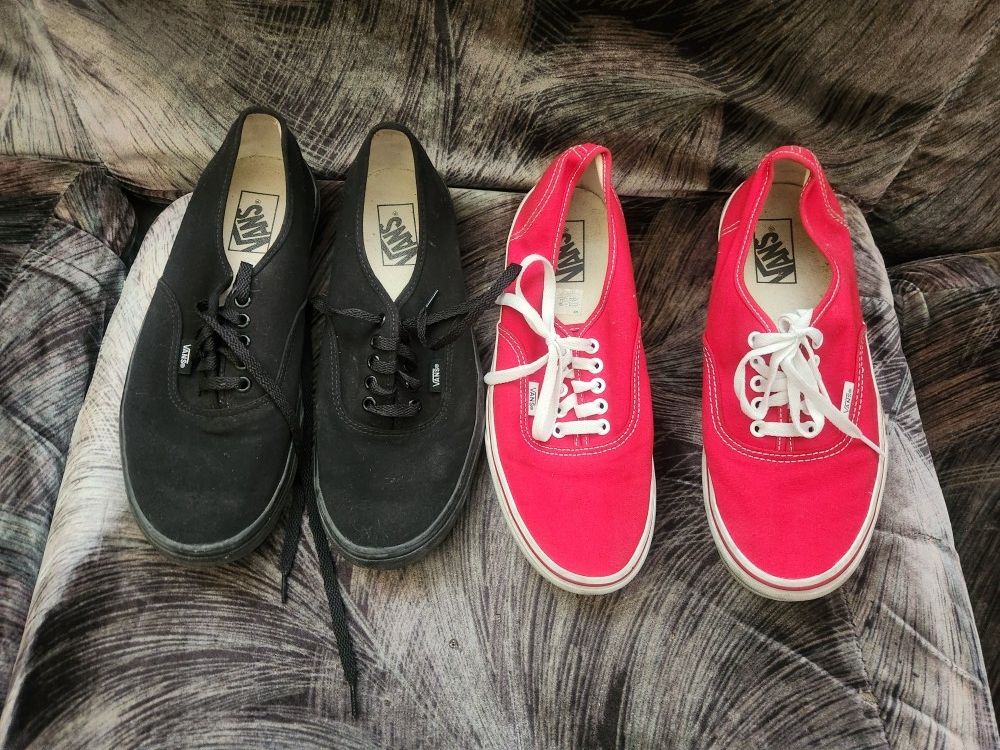 Lot of 2 Vans Shoes  Mens Size 9 " Like New In Good Condition "