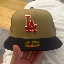 LA Dodgers Fitted 7 1/4 Tan