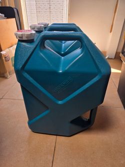 Water containers