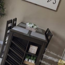 Table In Good Conditions 