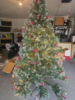 Christmas tree 7.5"