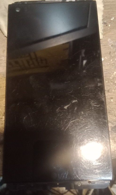 SMARTPHONE SCREEN
