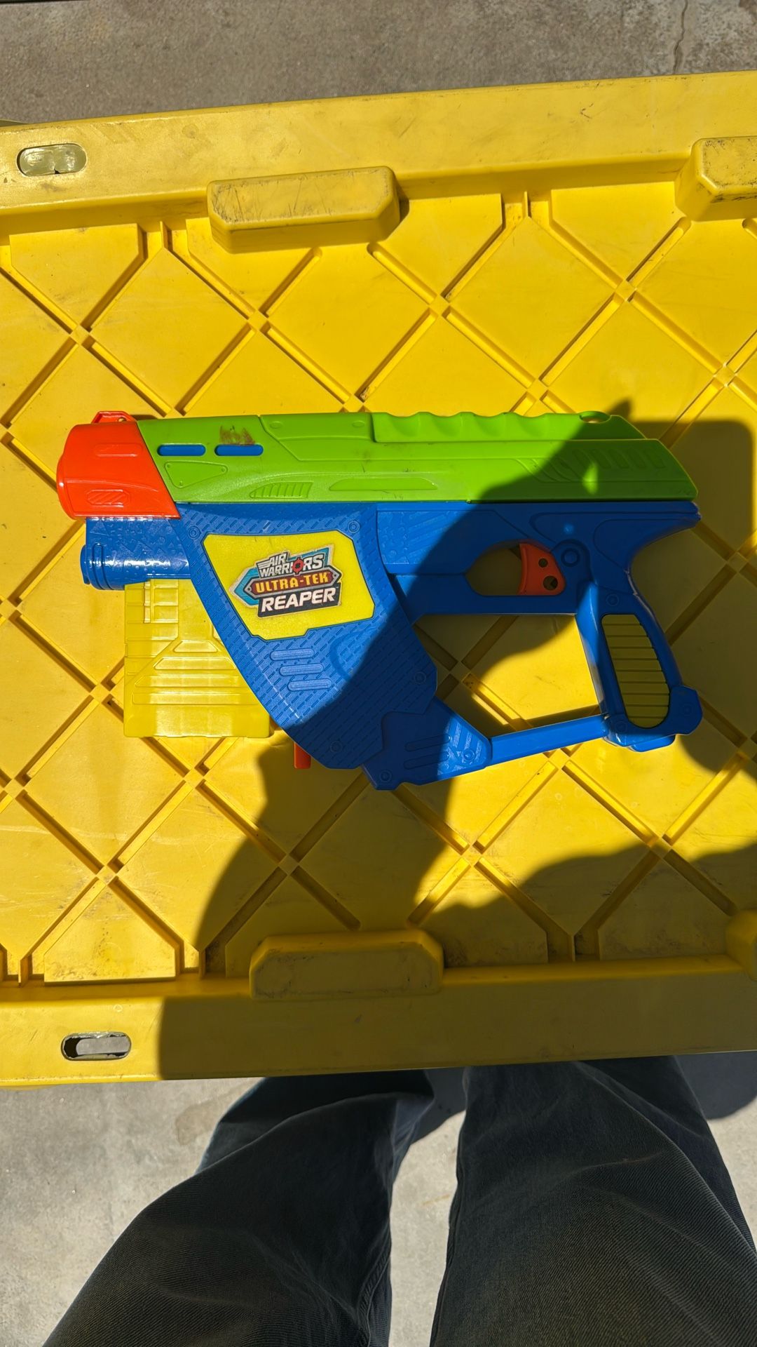 Nerf Air Warriors Ultra-Tek Reaper Blaster Gun with Clip/Magazine