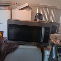 Whirlpool Microwave Length 30" Height 15"