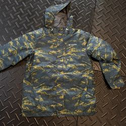Columbia Men’s Snowboard Jacket (LARGE)